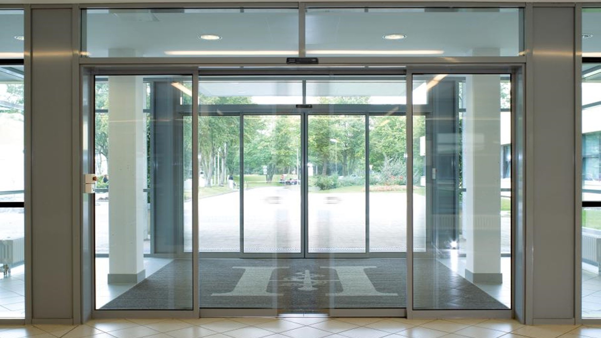 otomatik kapı sistemleri